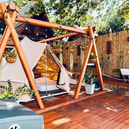 Natures Edge Beachfront Luxury Glamping Tau-sziget Kültér fotó